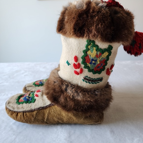 VTG Leather Moccasins Mukluks Native American Made Suede Fur Wool Embroidery 70s - Picture 3 of 16